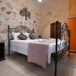 Bed and Breakfast The Cloisters Xagħra