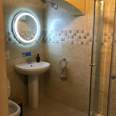 B&B The Cloisters 4*