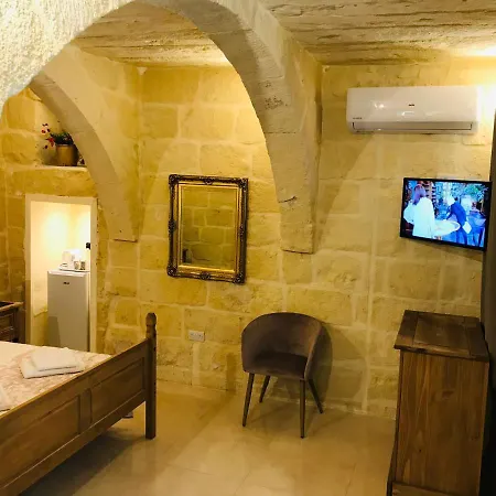 The Cloisters Xagħra