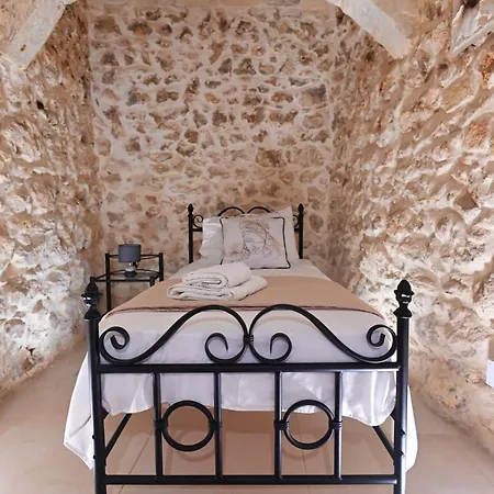The Cloisters Xagħra