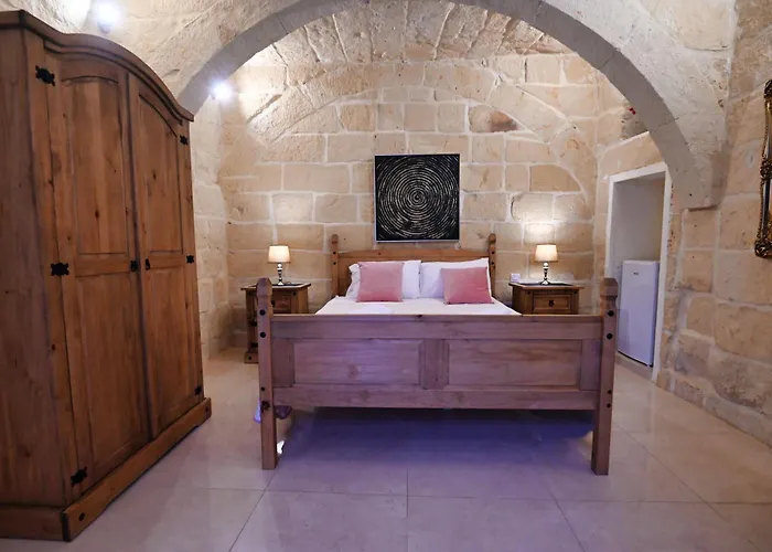 The Cloisters فندق مبيت وإفطار 4*