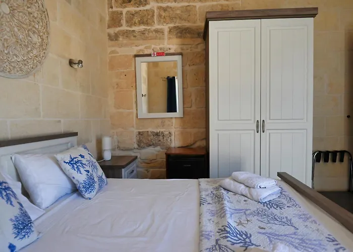 The Cloisters فندق مبيت وإفطار 4*