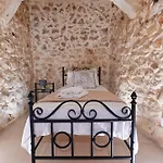 The Cloisters Xagħra