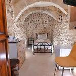 The Cloisters Couette-café