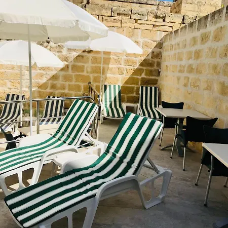 The Cloisters 4*