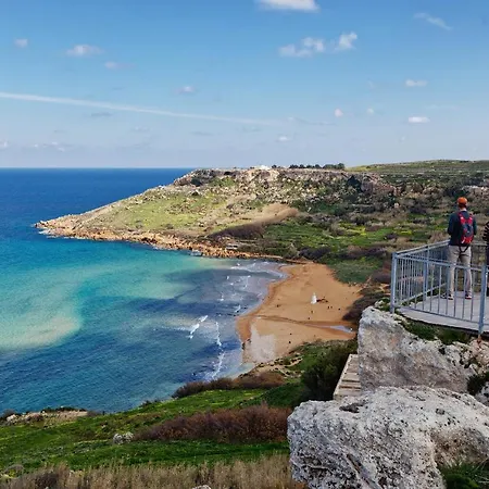 Bed & Breakfast The Cloisters 4*