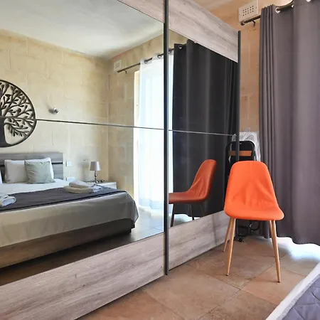 The Cloisters Bed & Breakfast Xagħra