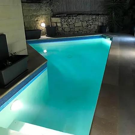 The Cloisters 4*