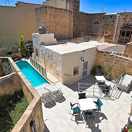 The Cloisters 4*