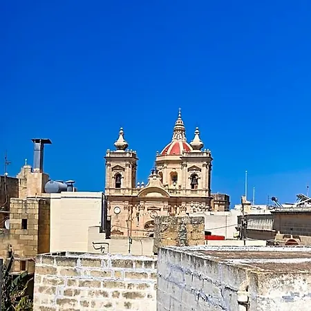 The Cloisters Шаара
