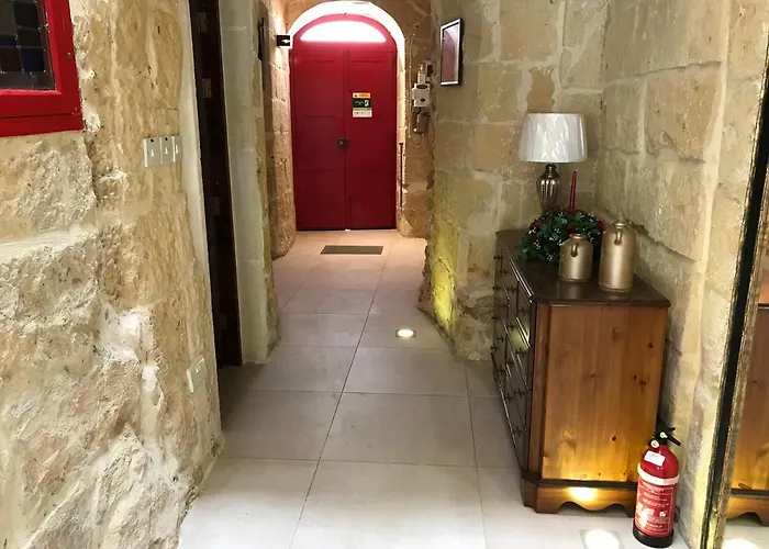 The Cloisters Xagħra