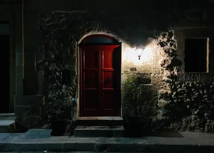 The Cloisters Bed & Breakfast