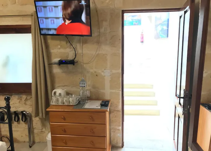 The Cloisters Bed & Breakfast Xagħra