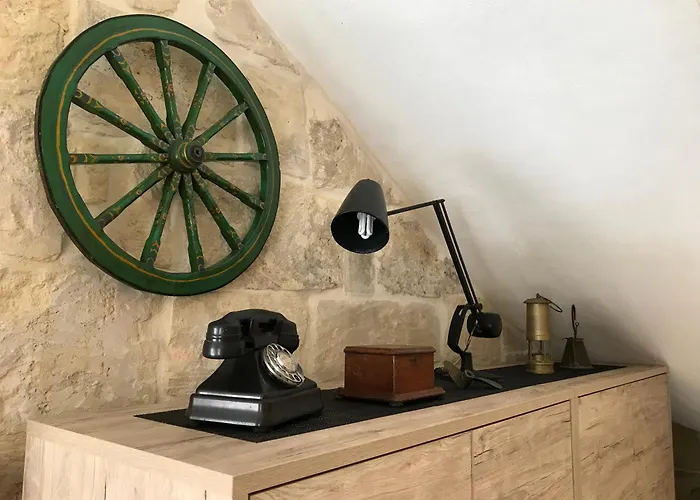 Bed & Breakfast The Cloisters 4*