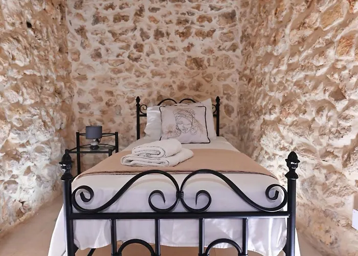 The Cloisters Xagħra