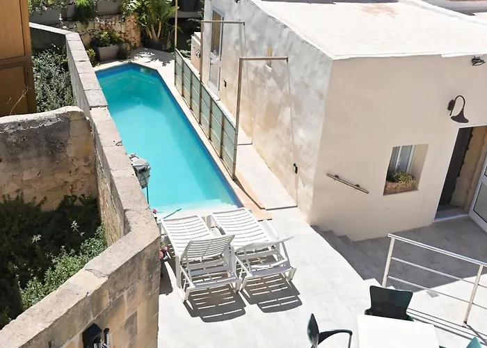 The Cloisters Xagħra