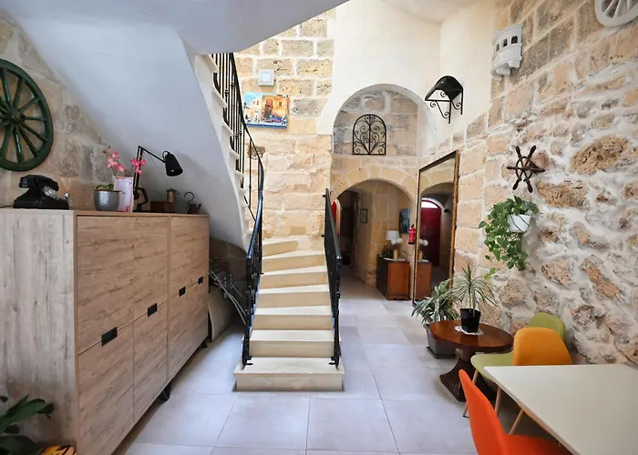 Bed & Breakfast The Cloisters 4*